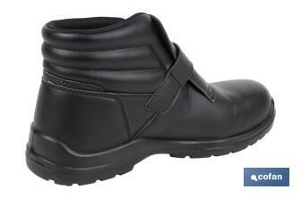 Bota Negra S2 SRC | Bota Hidrófuga con Plantilla - Talla 40