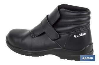 Bota Negra S2 SRC | Bota Hidrófuga con Plantilla - Talla 40